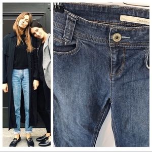 DKNY East Village Jeans size 6